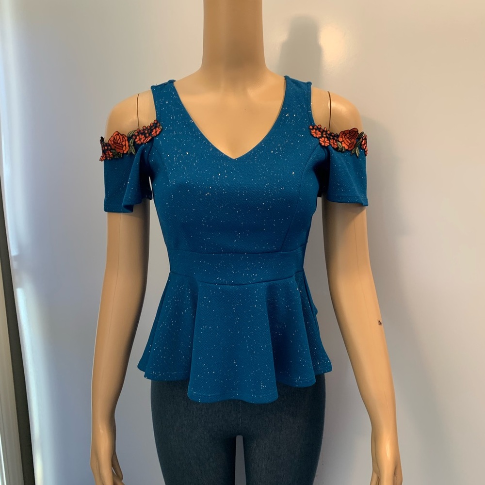 Women junior green blue ruffles glitter shoulder off blouse size (S) pullover